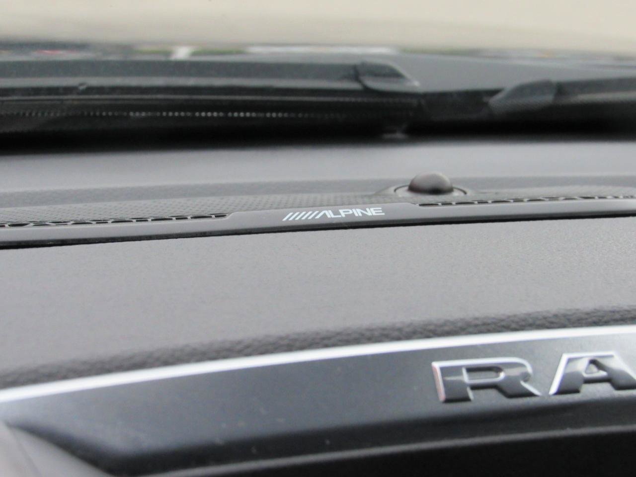 Used 2025 RAM 1500 Laramie AWD/4WD image 34