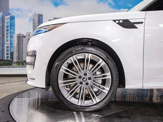 New 2025 Land Rover Range Rover Sport Dynamic SE image 7
