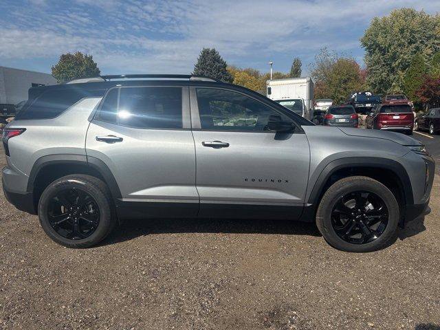 New 2026 Chevrolet Equinox LT w/ Midnight Edition image 2