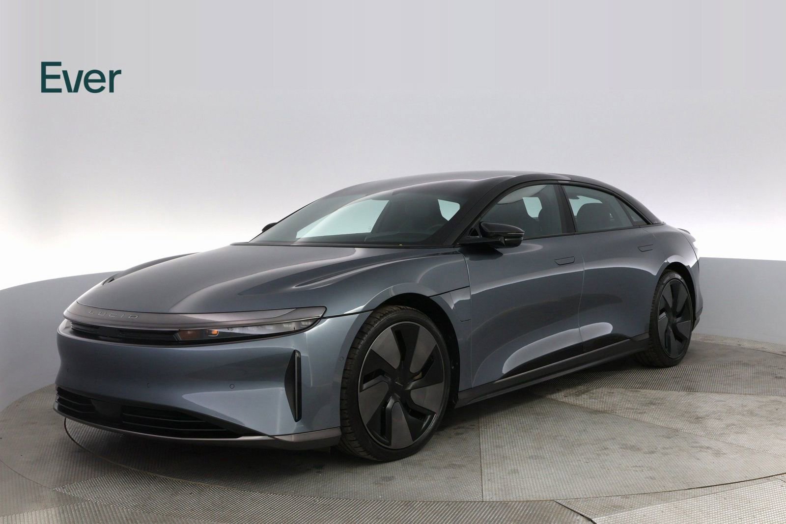 Used 2024 Lucid Air Touring image 2