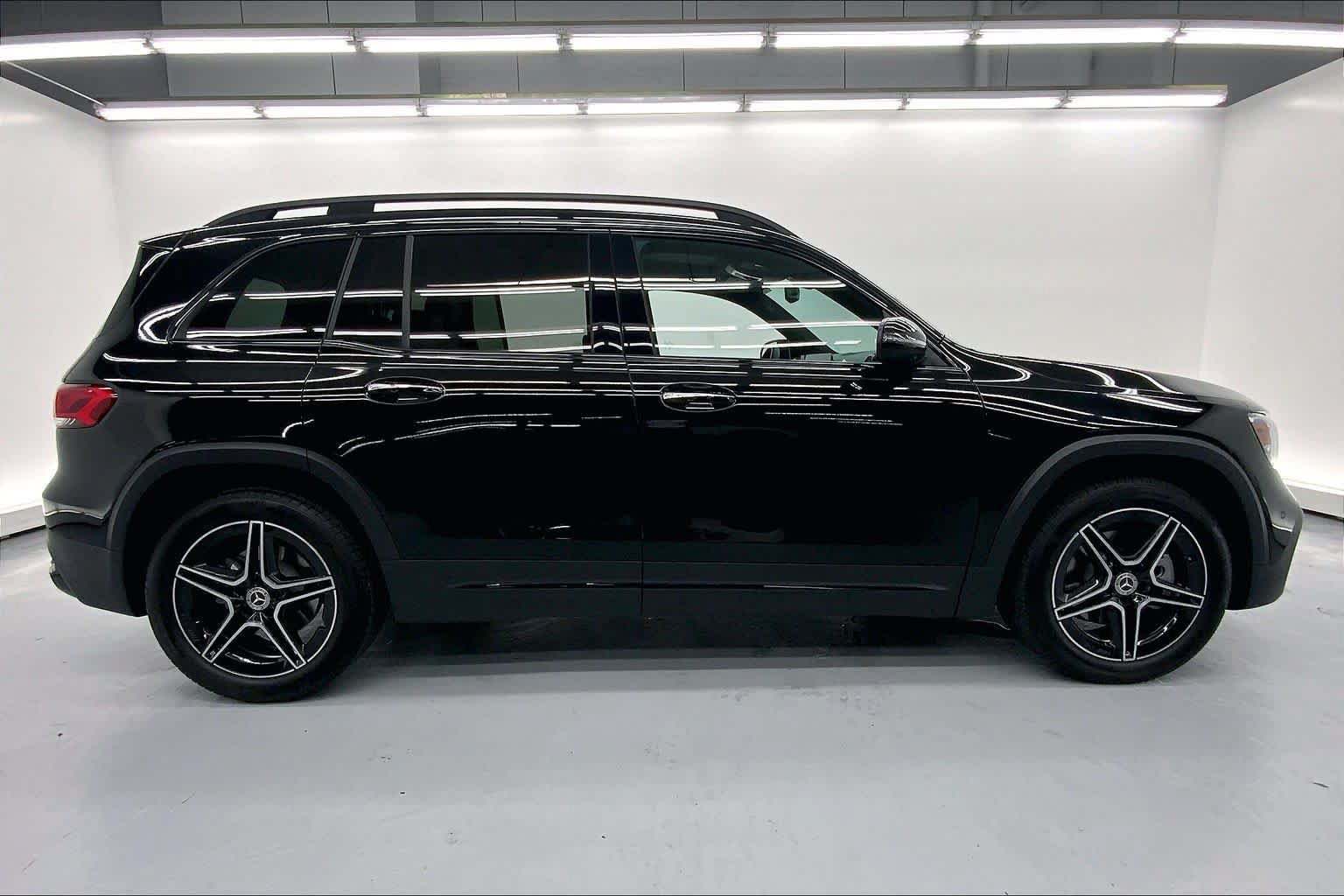 Certified 2023 Mercedes-Benz GLB 250 image 5