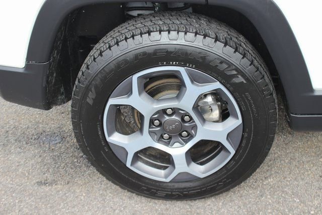 Used 2022 Jeep Compass Trailhawk w/ Sun and Sound Group image 36