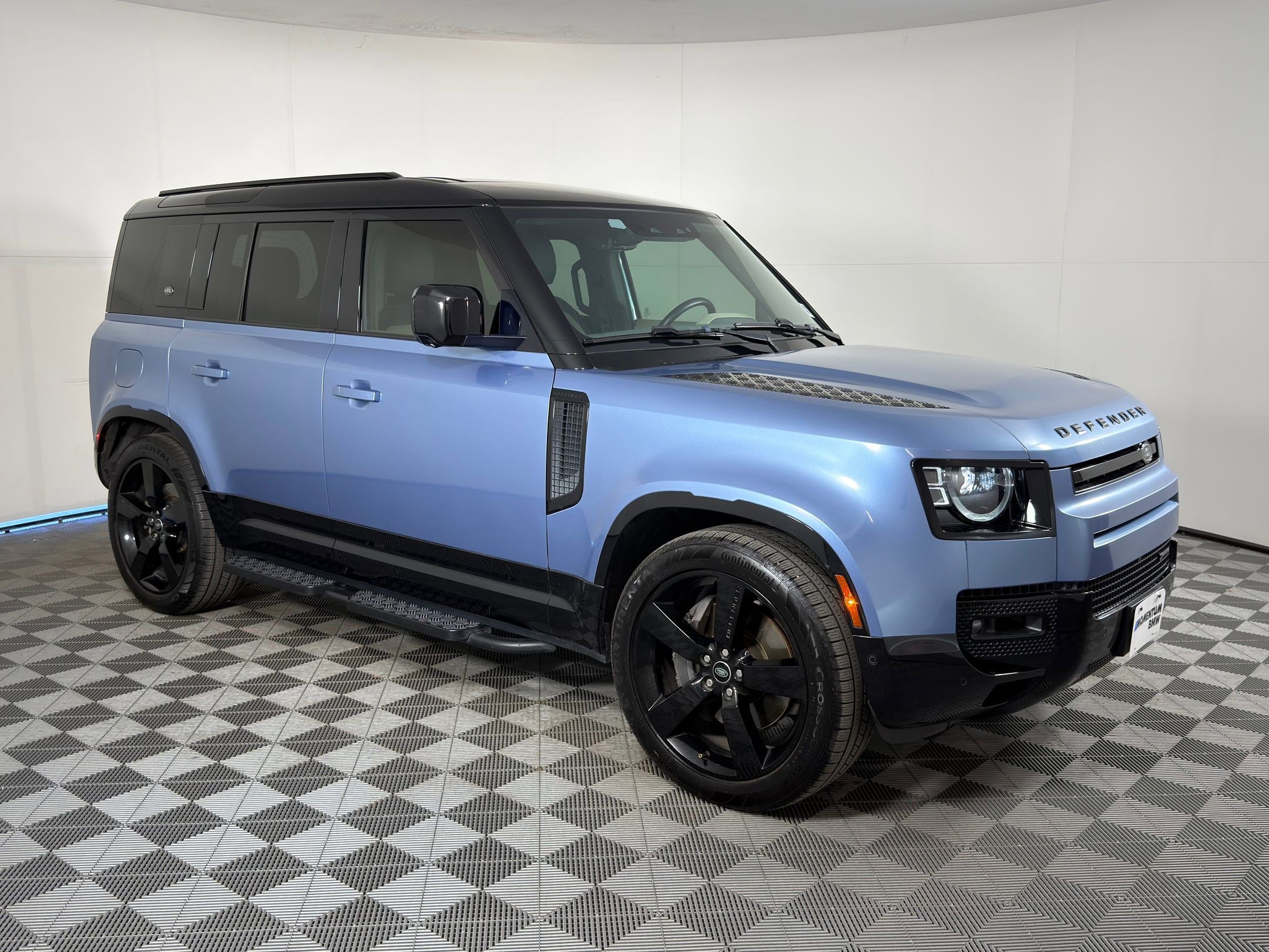 Used 2022 Land Rover Defender 110 X-Dynamic SE image 6