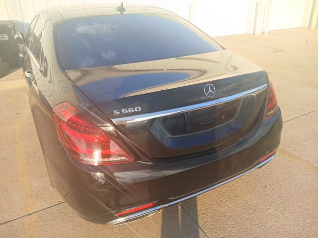 Used 2019 Mercedes-Benz S 560 Sedan w/ AMG Line Exterior image 2