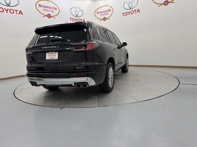 Used 2025 GMC Acadia Denali FWD image 8