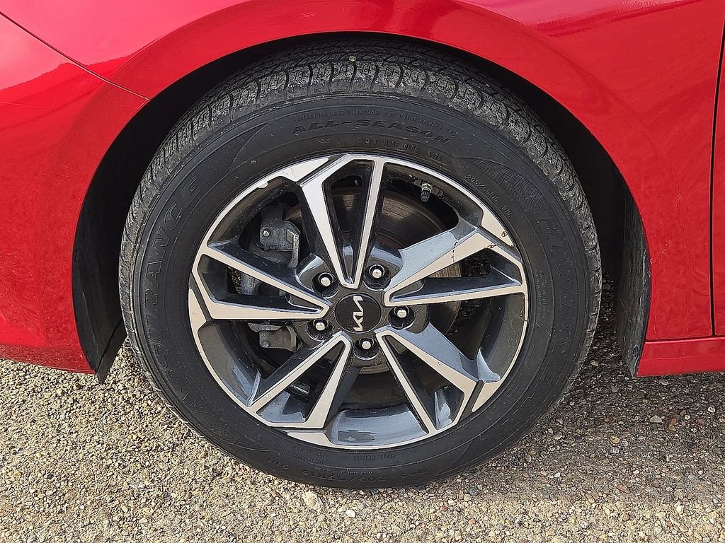 Used 2023 Kia Forte LXS image 10