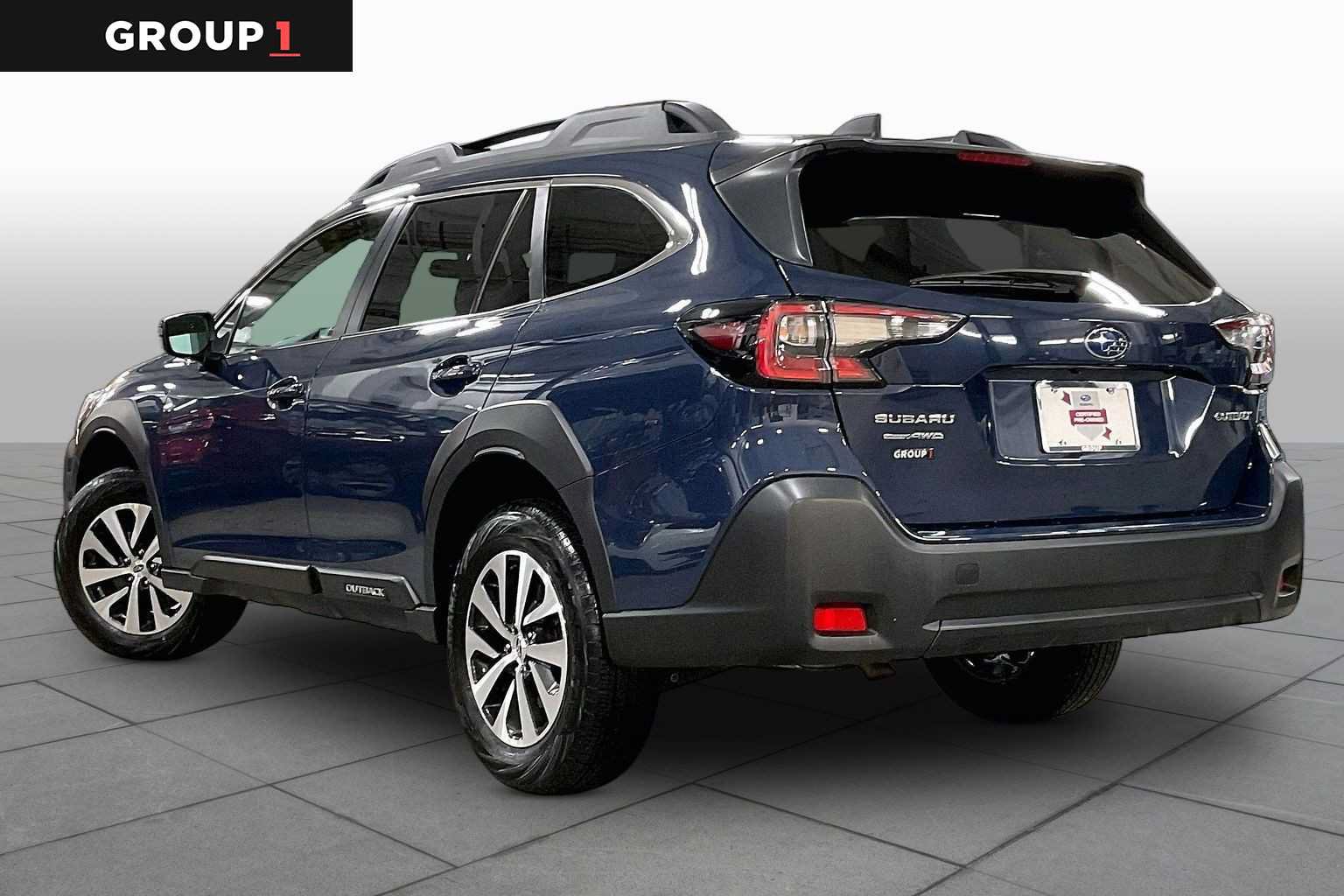 Used 2024 Subaru Outback Premium AWD/4WD image 12