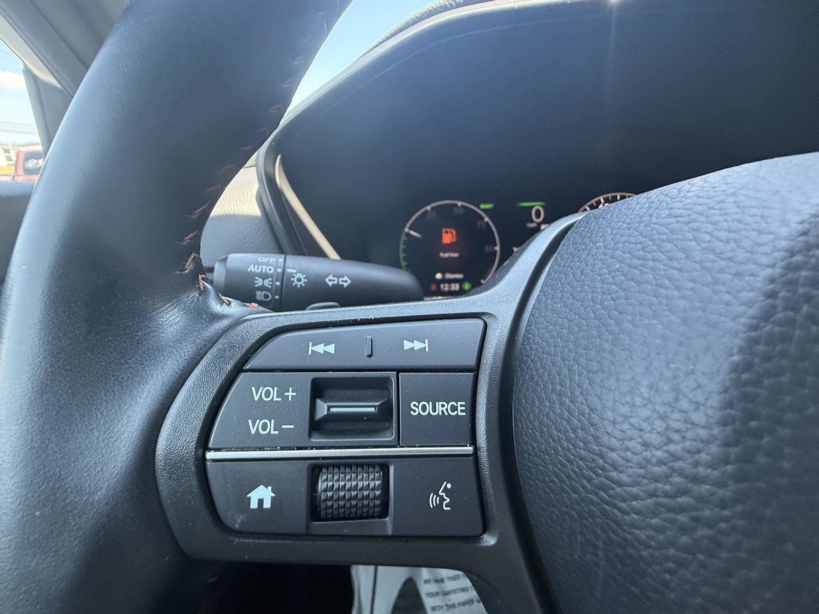 Used 2025 Honda CR-V Sport image 10