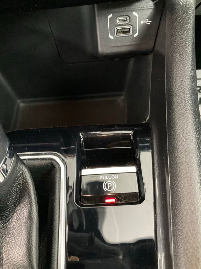 Certified 2023 Jeep Compass Sport image 24