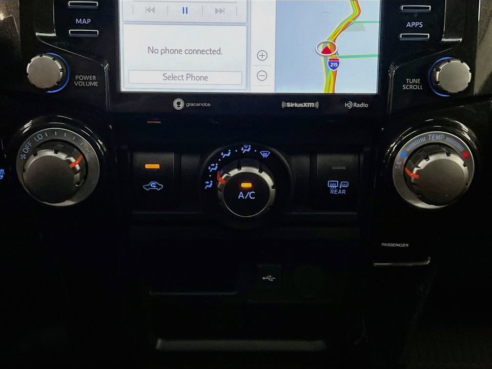 Used 2023 Toyota 4Runner TRD Off-Road Premium w/ Moonroof Package AWD/4WD image 18