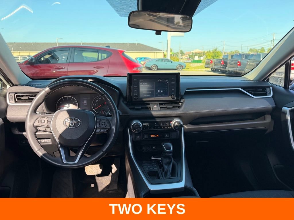 Used 2019 Toyota RAV4 XLE w/ Convenience Package AWD/4WD image 6