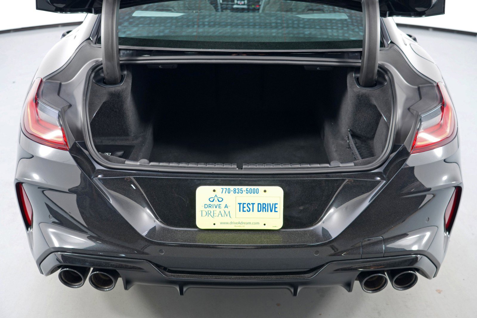 Used 2025 BMW M8 Competition image 10