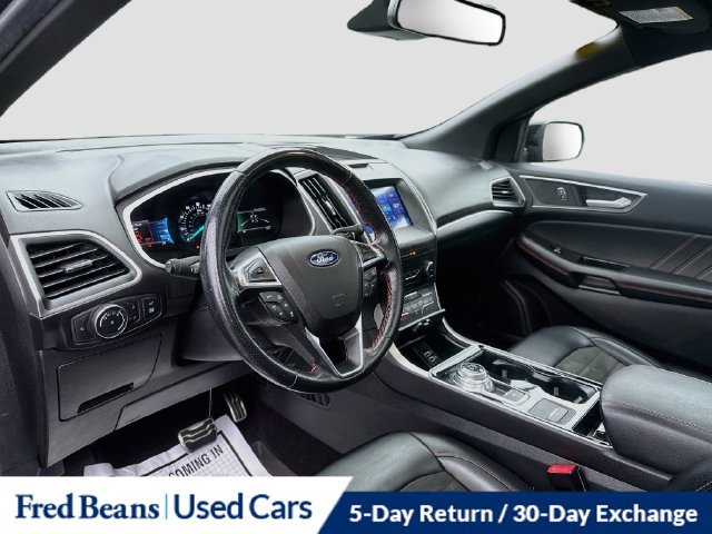 Used 2020 Ford Edge ST-Line w/ Cold Weather Package AWD/4WD image 12