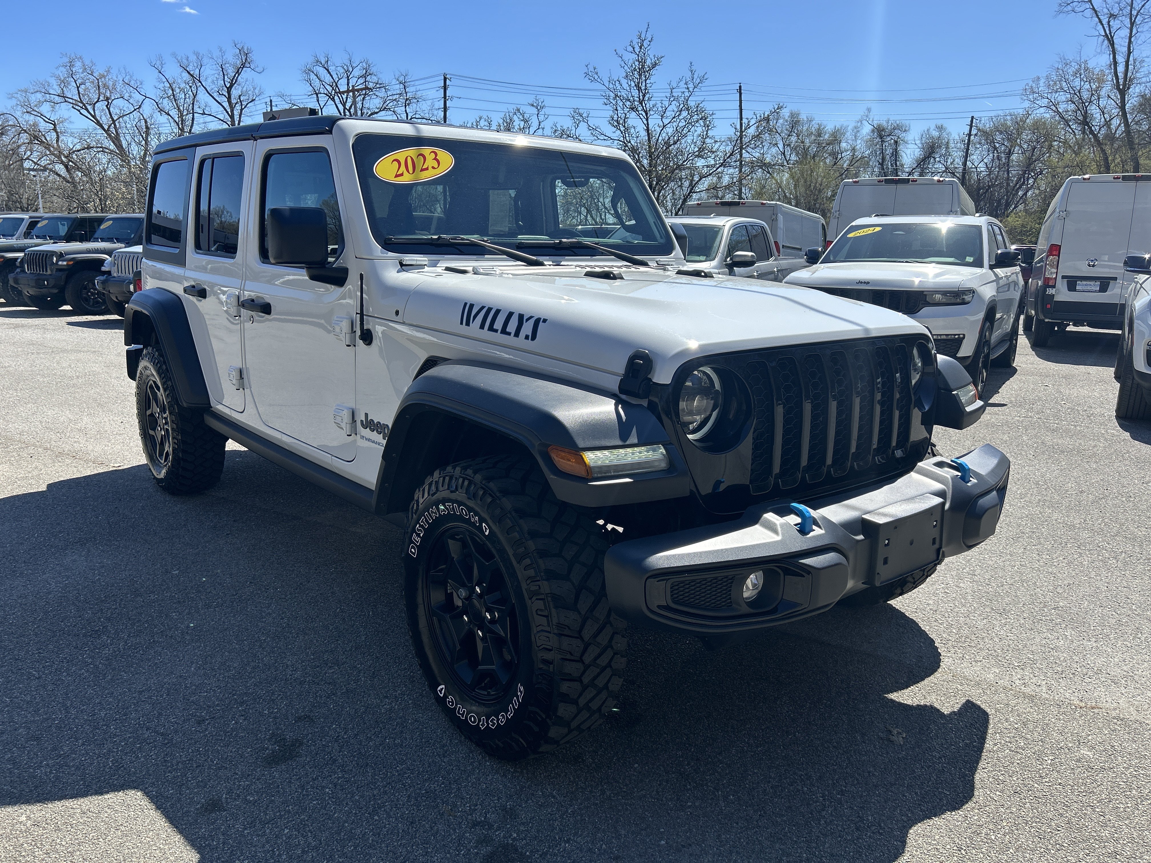 Used 2023 Jeep Wrangler Unlimited w/ Cold Weather Group AWD/4WD image 4