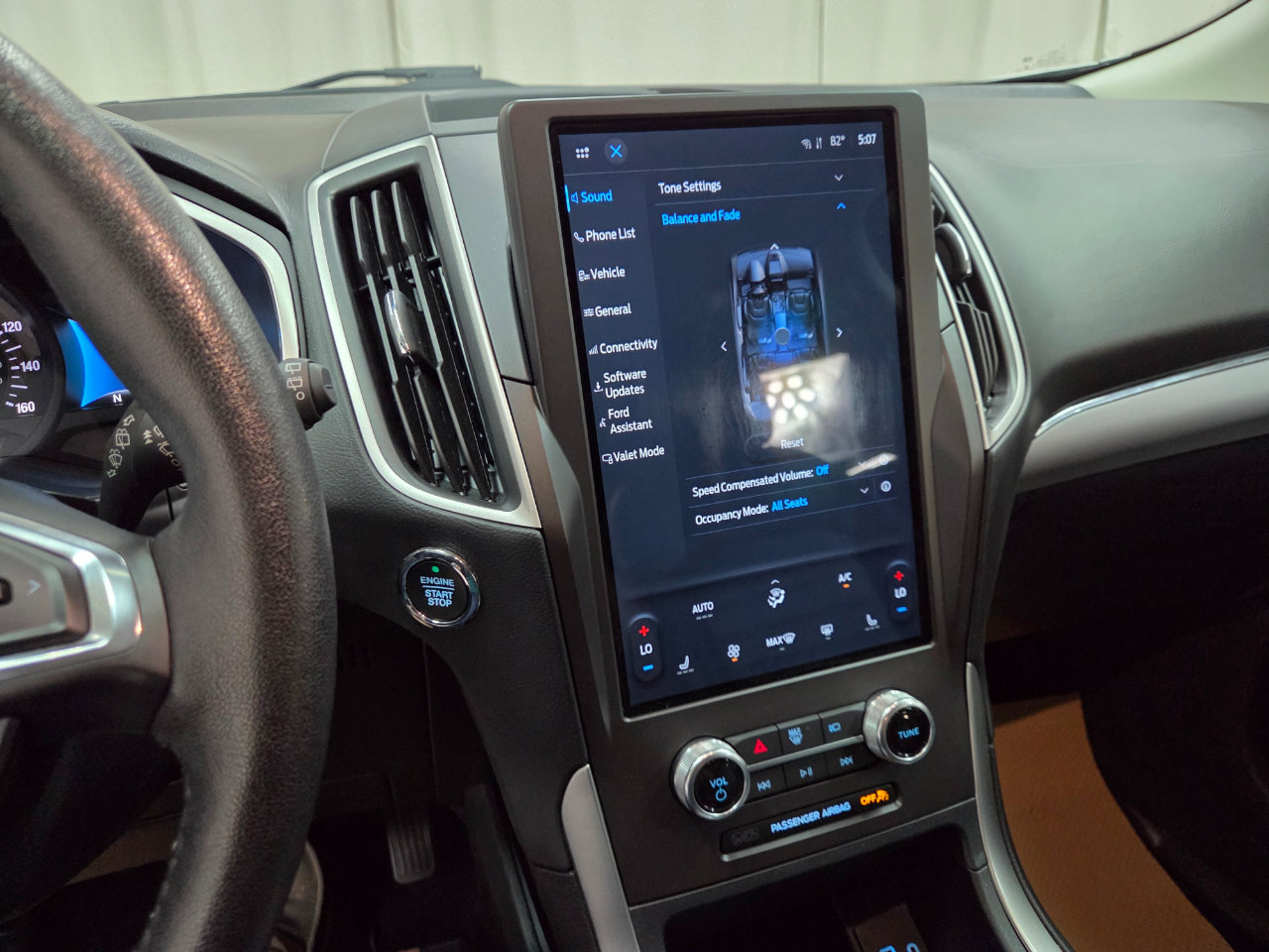 Used 2021 Ford Edge SEL image 31