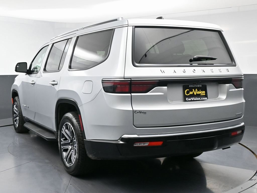 Used 2024 Jeep Wagoneer Series II w/ Flexible Seating Group image 7