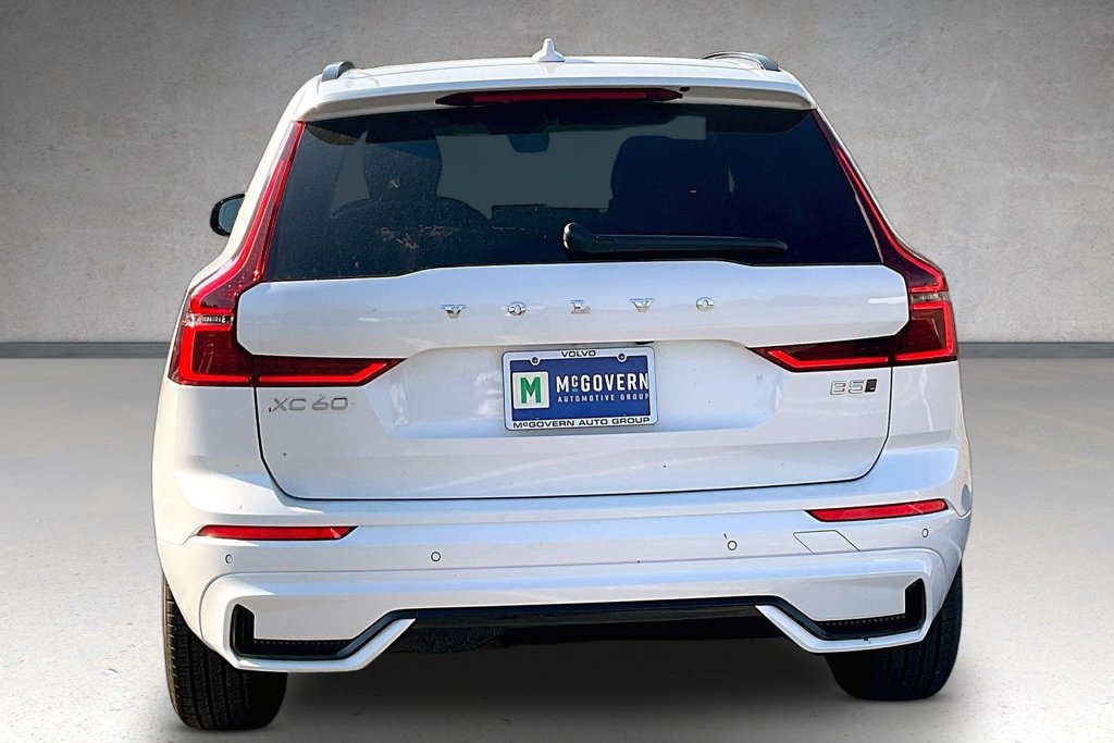 New 2027 Volvo XC60 B5 Core AWD/4WD image 5