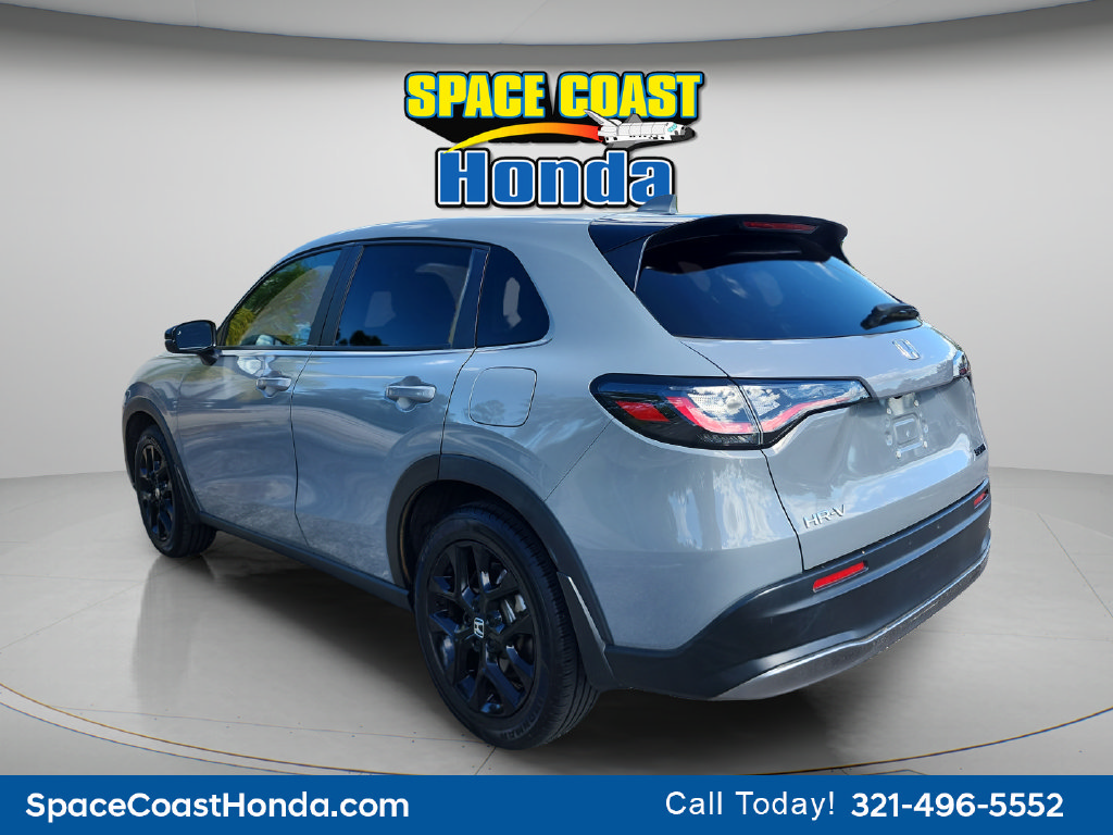 Used 2025 Honda HR-V Sport image 6