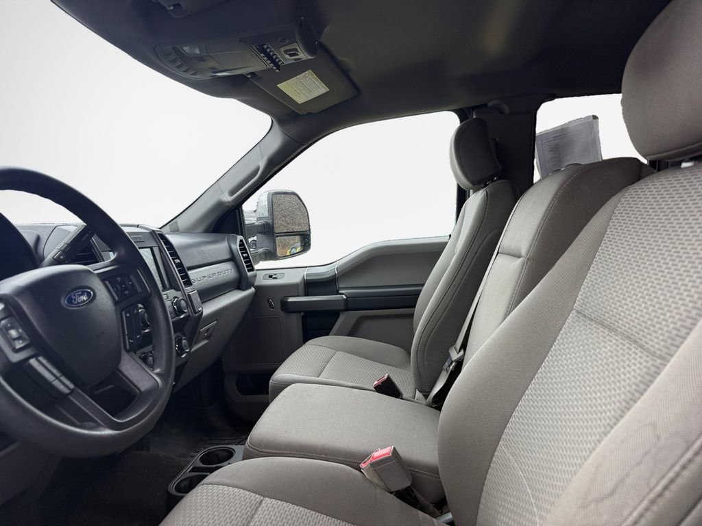 Used 2019 Ford F350 XLT w/ XLT Premium Package image 12