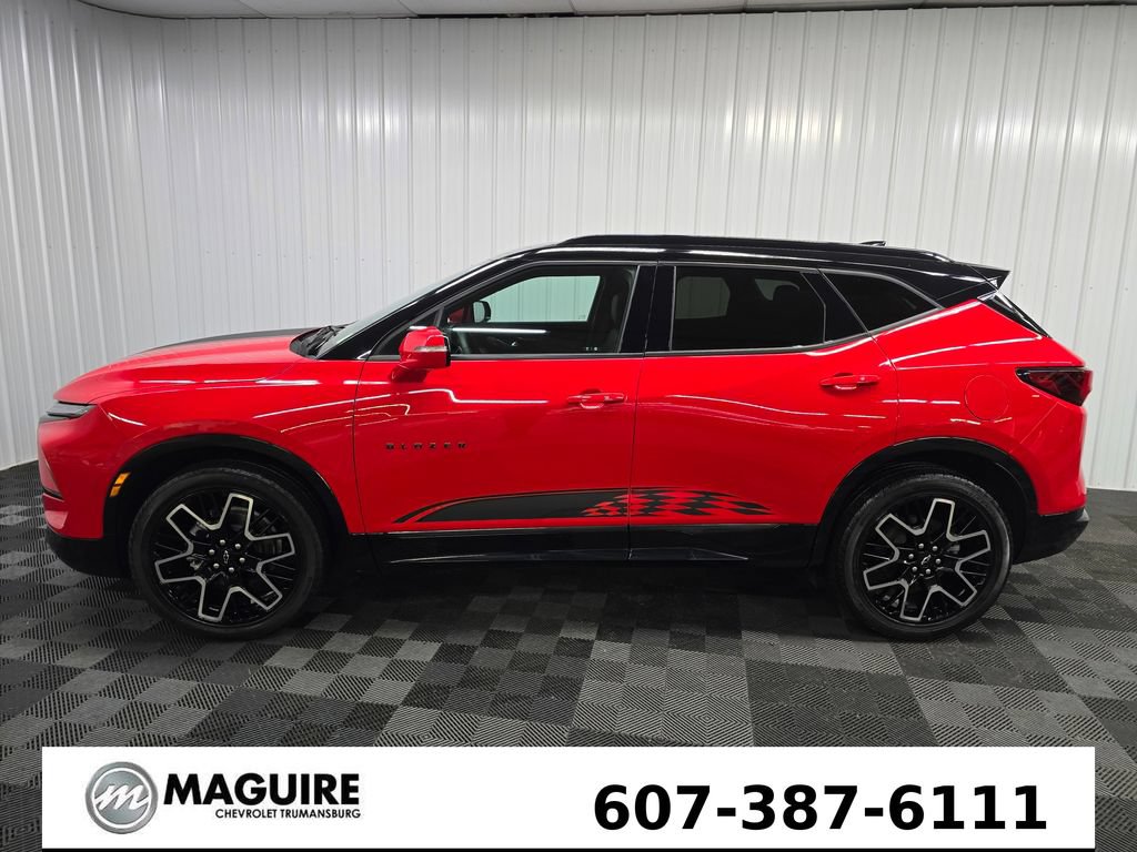 Used 2023 Chevrolet Blazer RS w/ Enhanced Convenience Package AWD/4WD image 2