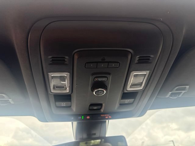 Used 2021 Chevrolet Tahoe Z71 w/ Rear Media and Nav Package AWD/4WD image 5
