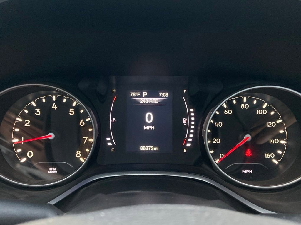 Used 2020 Jeep Compass Latitude FWD image 17