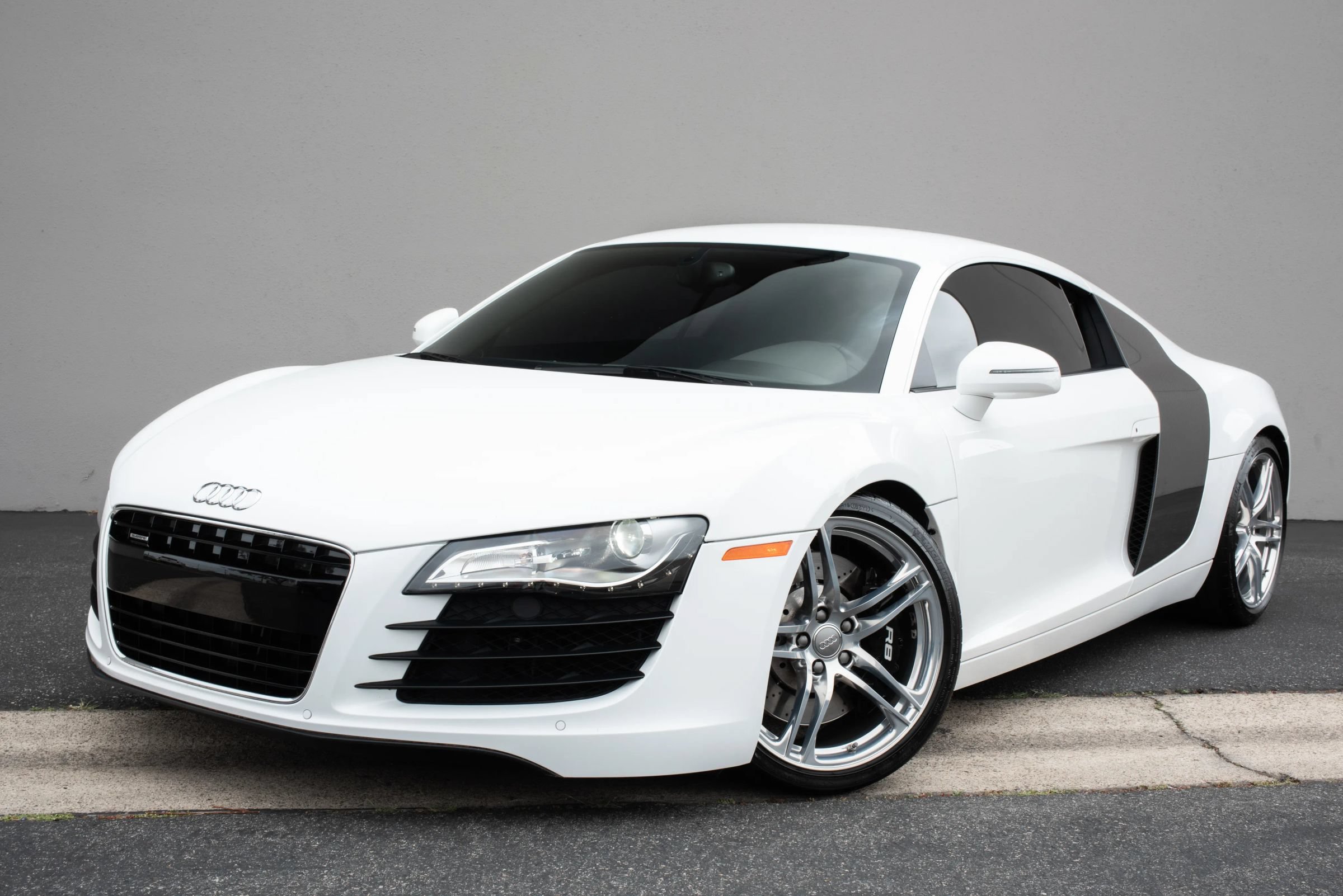 Used 2012 Audi R8 V8 AWD/4WD image 1