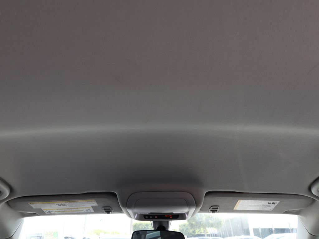 Used 2019 Chevrolet Equinox LS FWD image 14