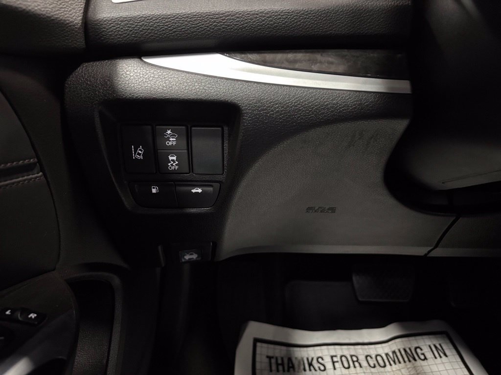 Used 2020 Acura TLX FWD image 17