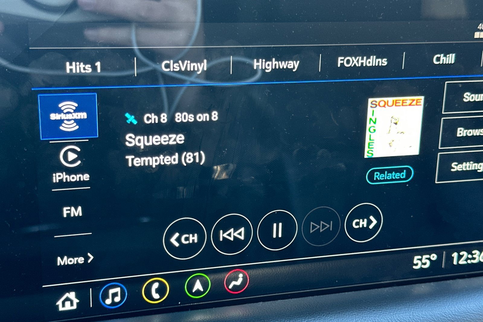 Used 2021 Chevrolet Tahoe Z71 w/ Rear Media and Nav Package image 25