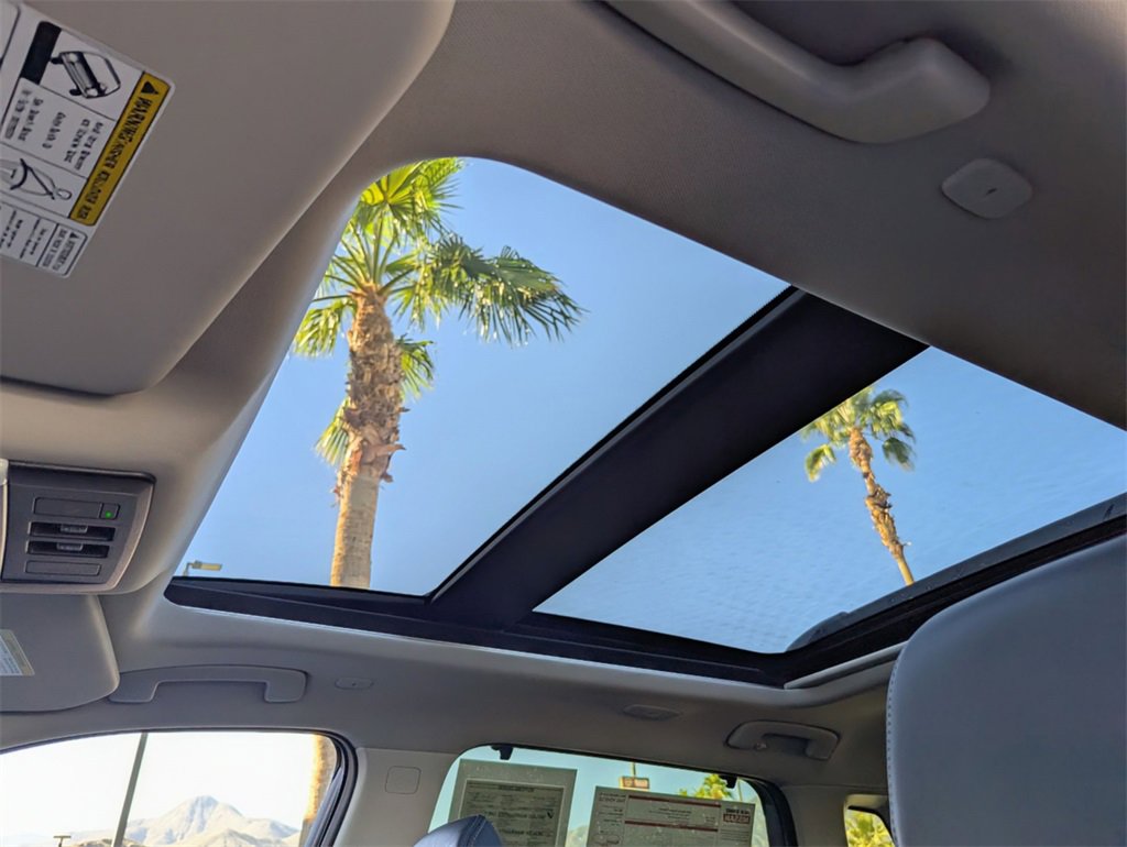 Certified 2025 Nissan Rogue Platinum w/ Platinum Premium Package image 14