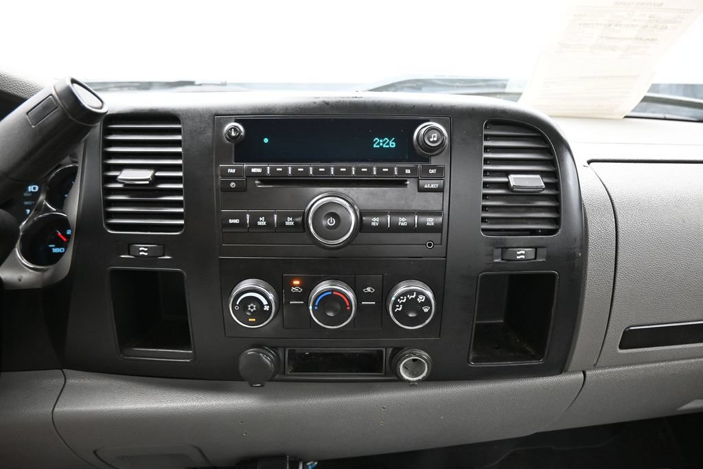 Used 2009 GMC Sierra 2500 W/T w/ Snow Plow Prep Package AWD/4WD image 18
