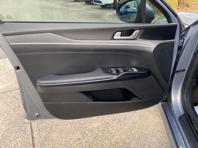 Used 2023 Kia K5 LXS image 19