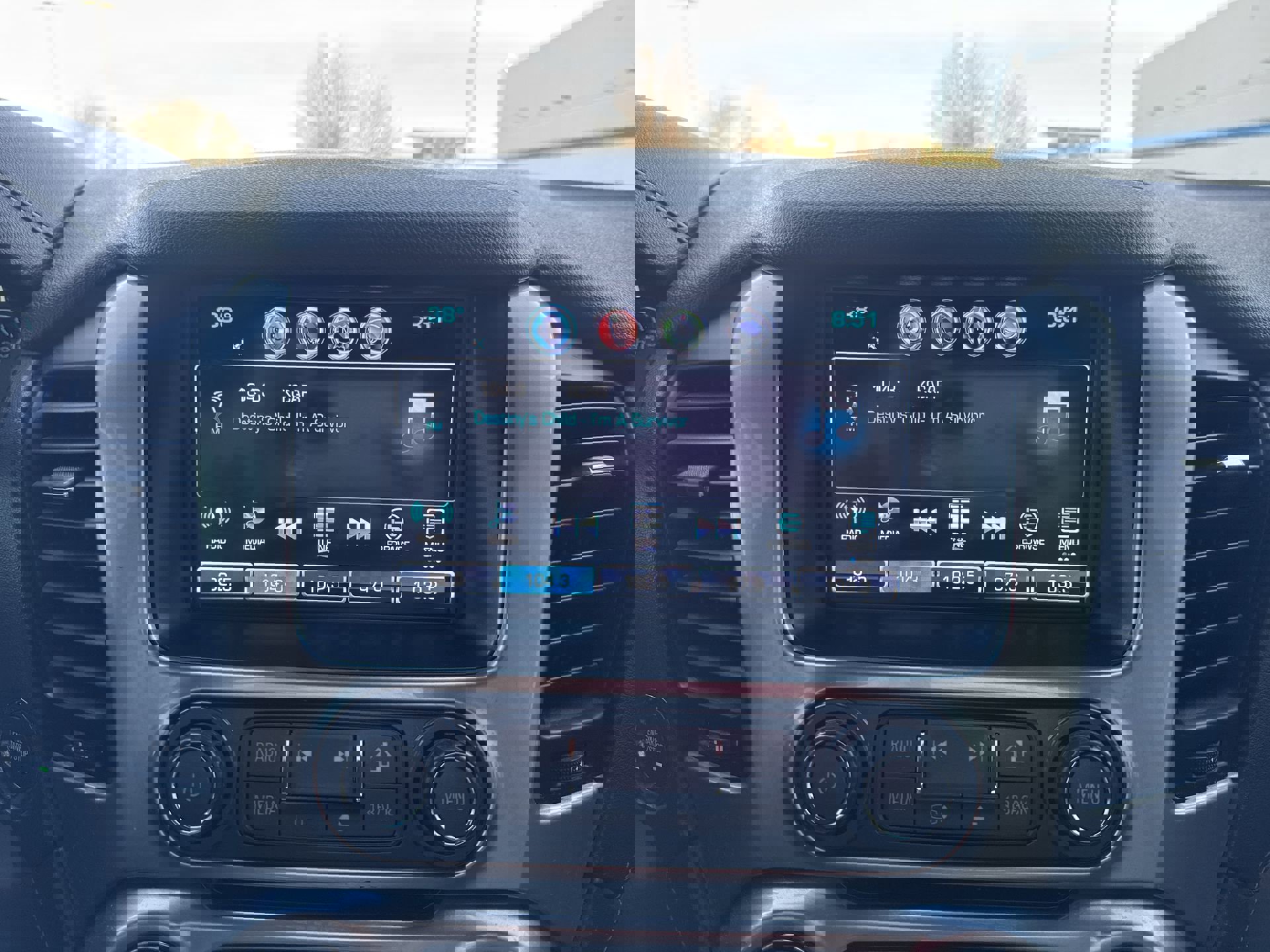 Used 2018 Chevrolet Tahoe LT w/ Luxury Package image 16