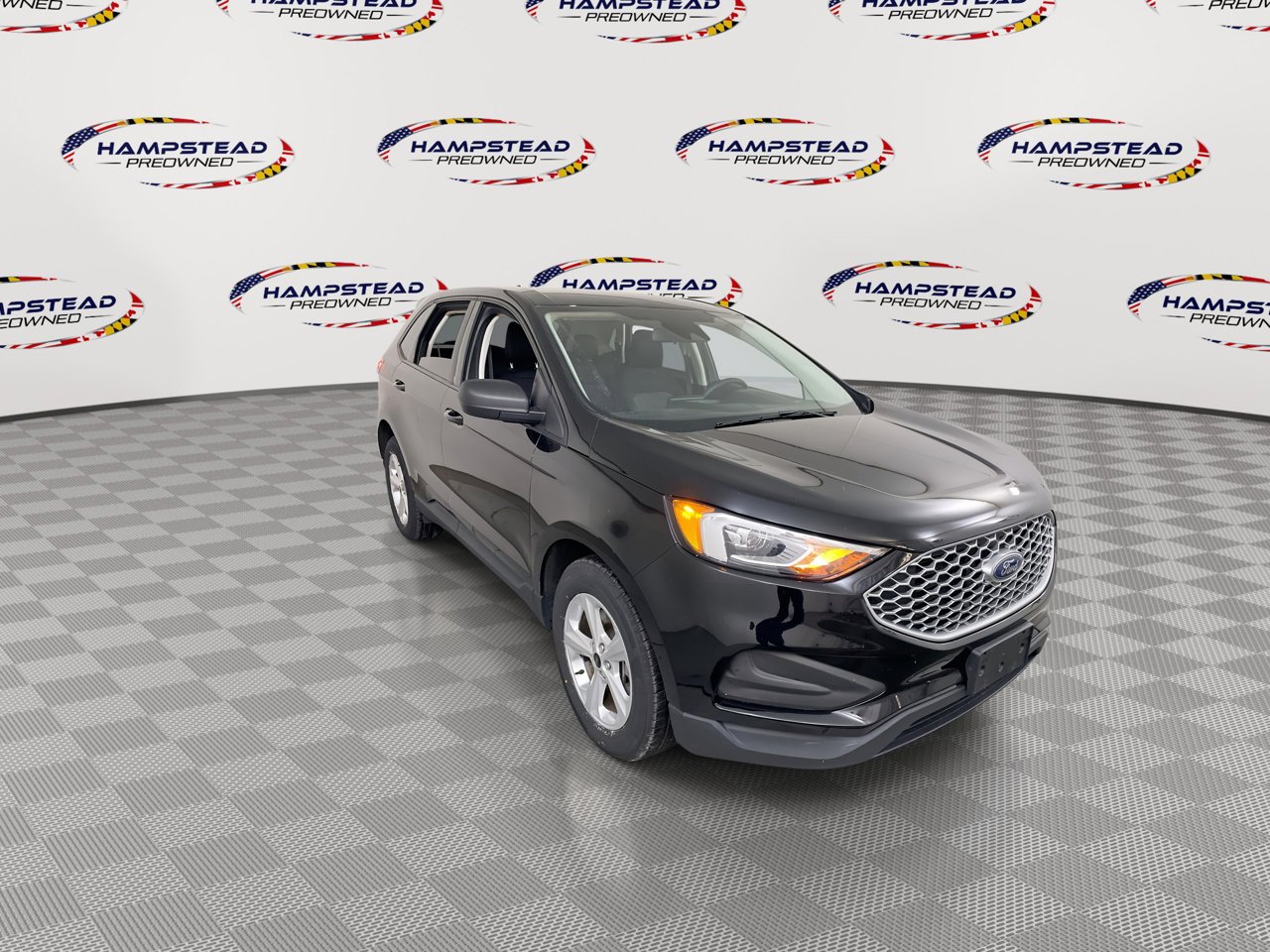 Used 2023 Ford Edge SE image 2