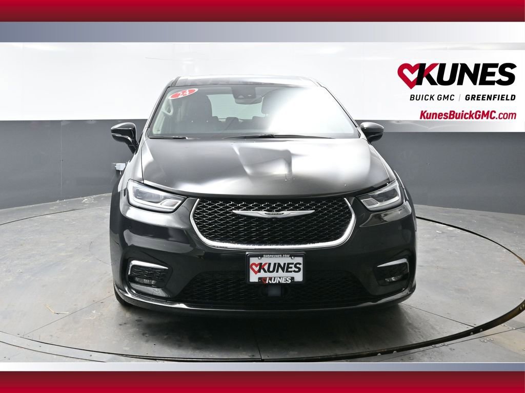Used 2024 Chrysler Pacifica Select FWD image 6