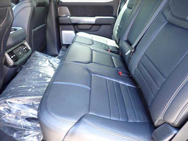 New 2026 Ford F350 Platinum w/ Tremor Off-Road Package AWD/4WD image 9
