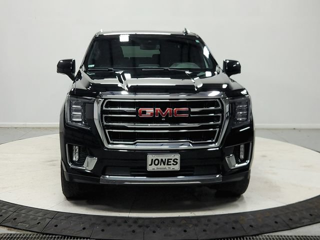 Used 2023 GMC Yukon XL SLT w/ SLT Premium Package AWD/4WD image 3