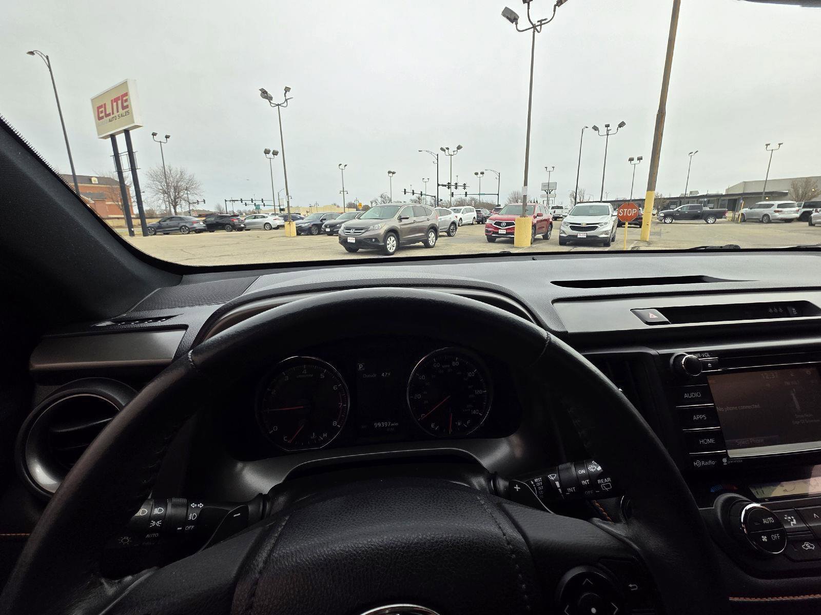 Used 2017 Toyota RAV4 SE w/ Power Special Value Package FWD image 29