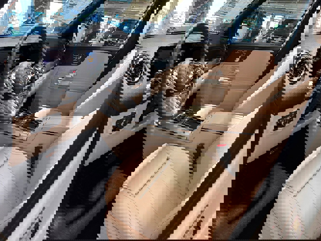 New 2026 Mercedes-Benz GLB 250 4MATIC image 7