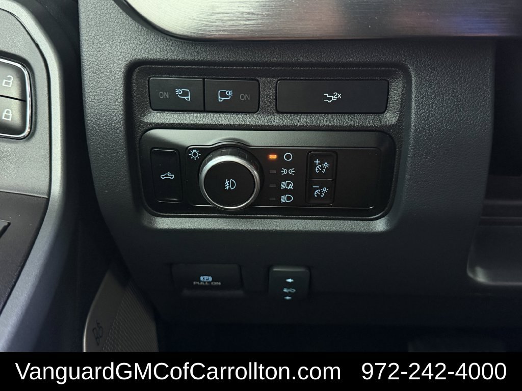 Used 2023 Ford F350 Lariat w/ Lariat Ultimate Package AWD/4WD image 24