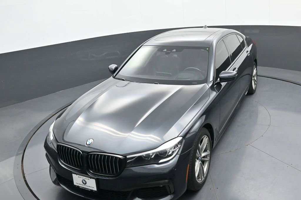Used 2019 BMW 740i xDrive w/ Executive Package AWD/4WD image 32