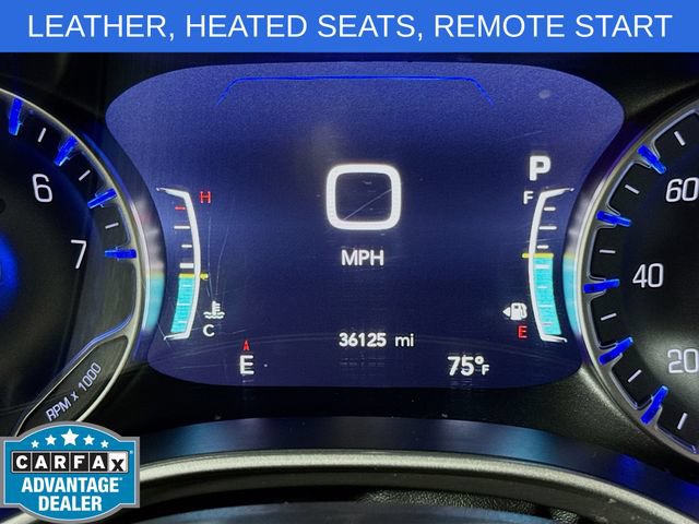 Used 2025 Chrysler Pacifica Select FWD image 12