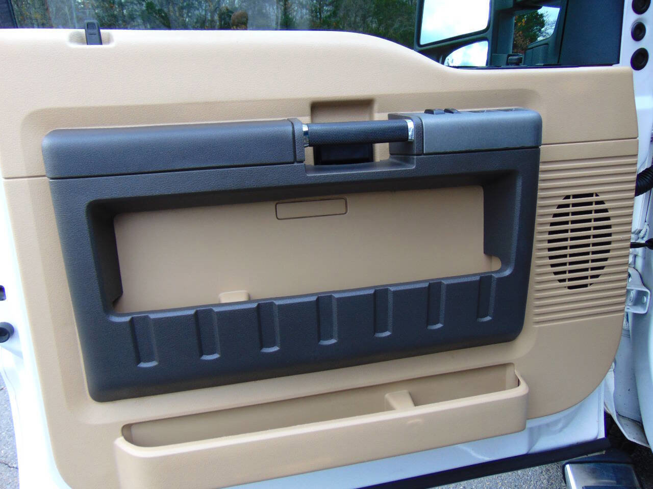 Used 2011 Ford F250 Lariat w/ Lariat Ultimate Pkg image 48