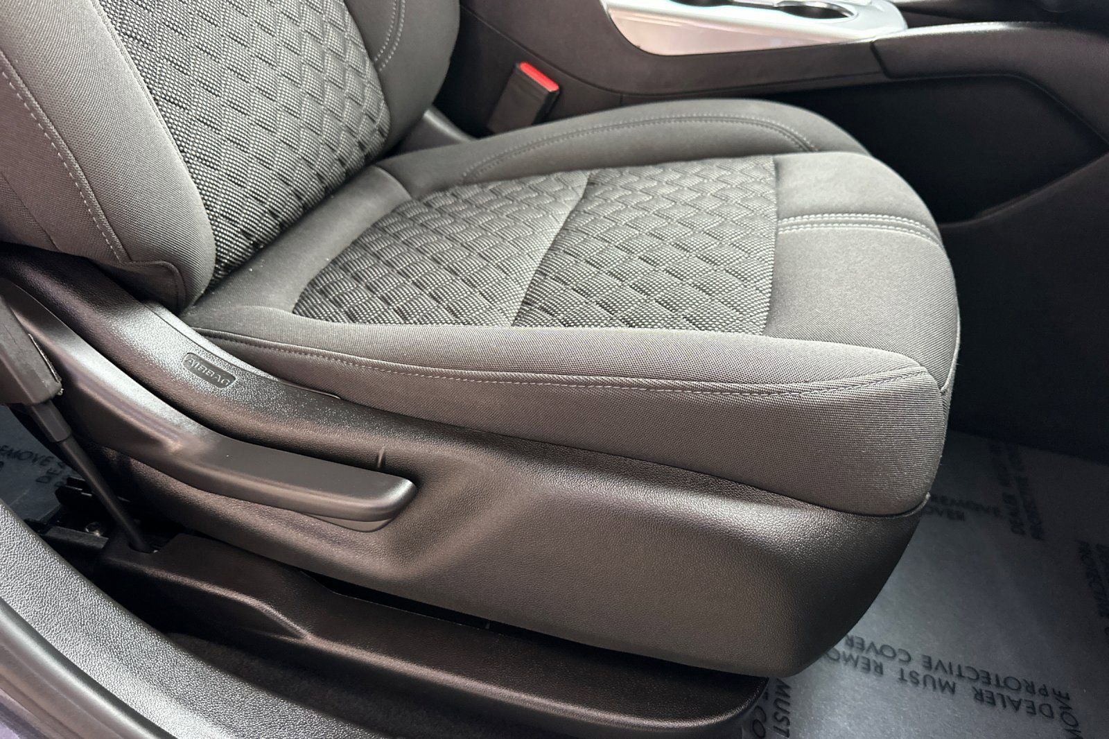 Certified 2022 Chevrolet Blazer LT w/ LPO, Black Grille Bar Package image 23