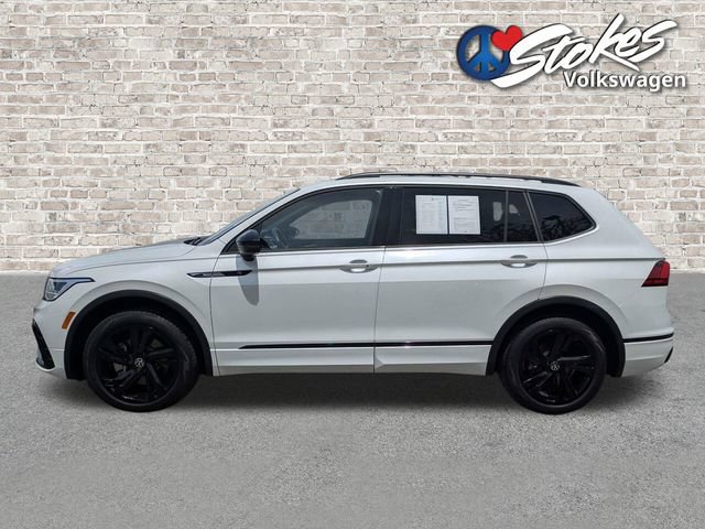 Certified 2023 Volkswagen Tiguan SE R-Line FWD image 7