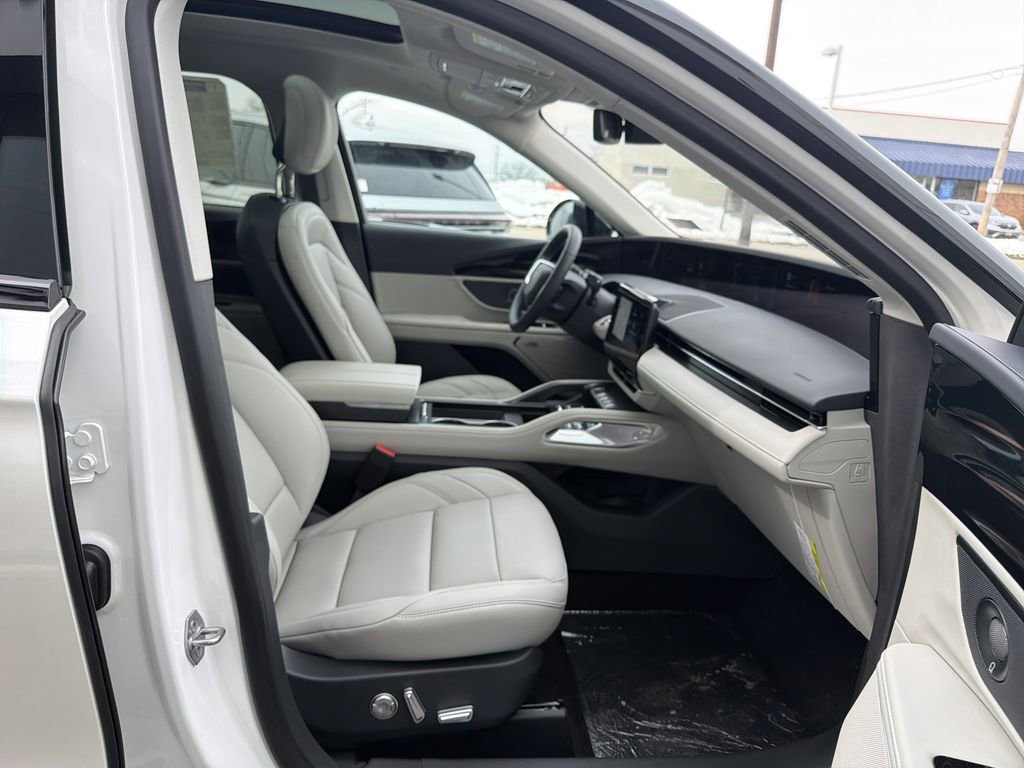 New 2026 Lincoln Nautilus Premier w/ Equipment Group 102A image 7