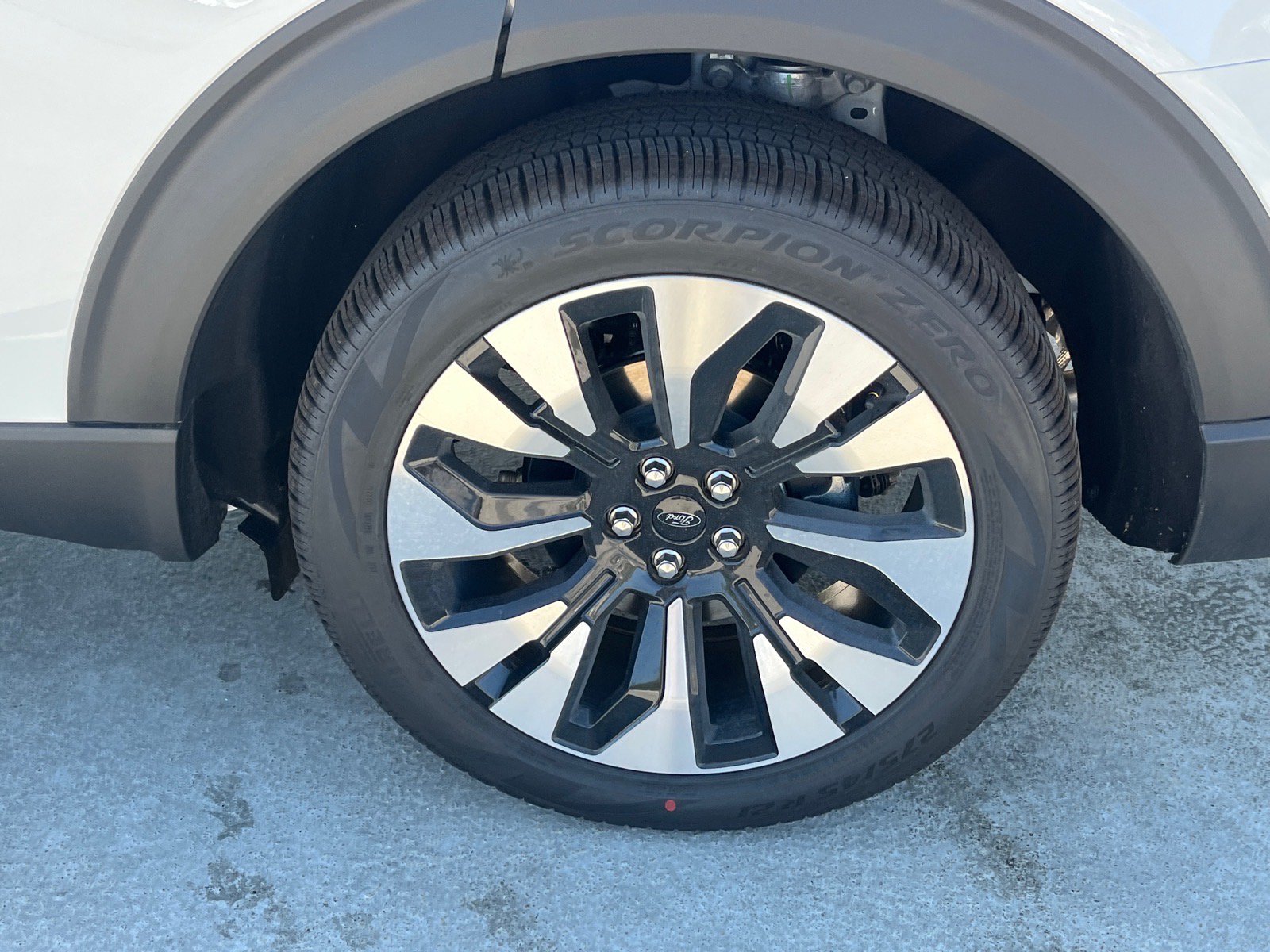 New 2026 Ford Explorer Platinum w/ LUX Leather Package AWD/4WD image 20