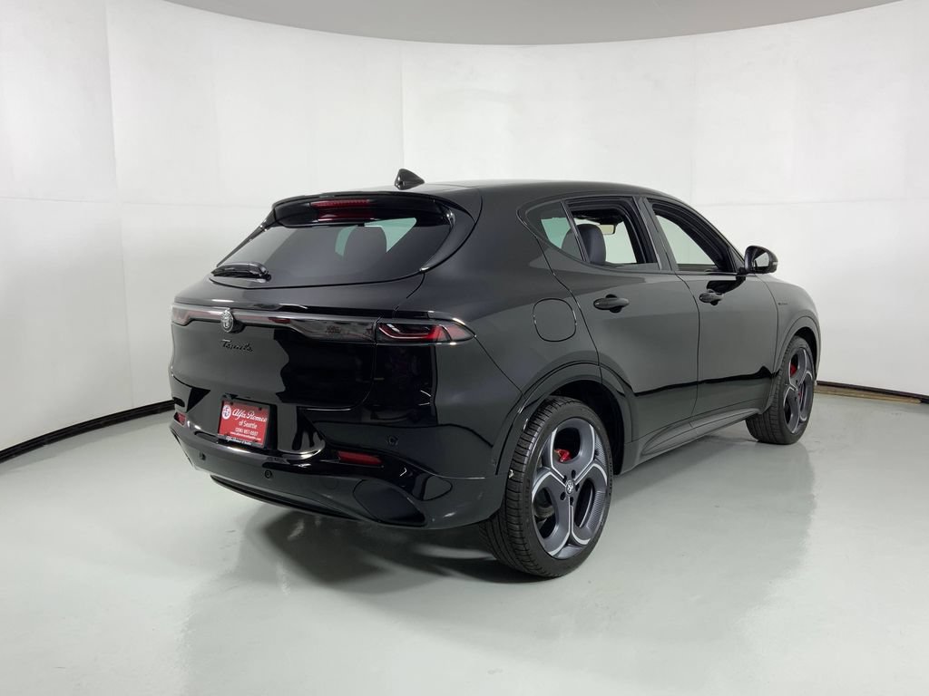 New 2026 Alfa Romeo Tonale w/ Quick Order Package 23H Volce AWD/4WD image 2
