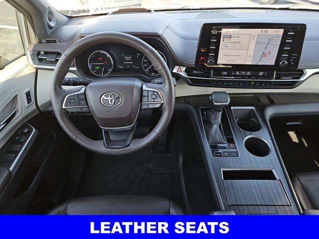 Used 2022 Toyota Sienna Platinum image 5